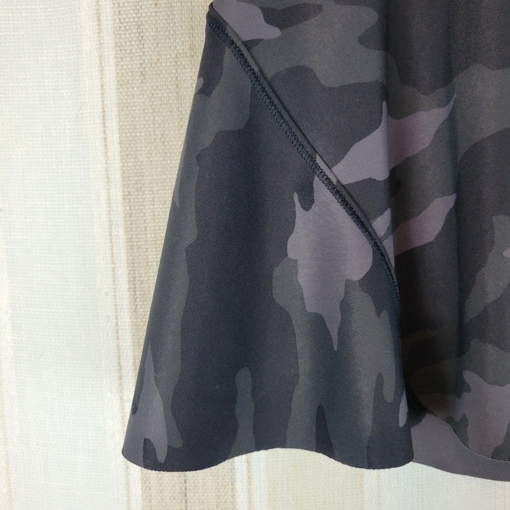 Athleta Match Point Skort Mini Skirt Camo Gray Black Size Small - Picture 4 of 13